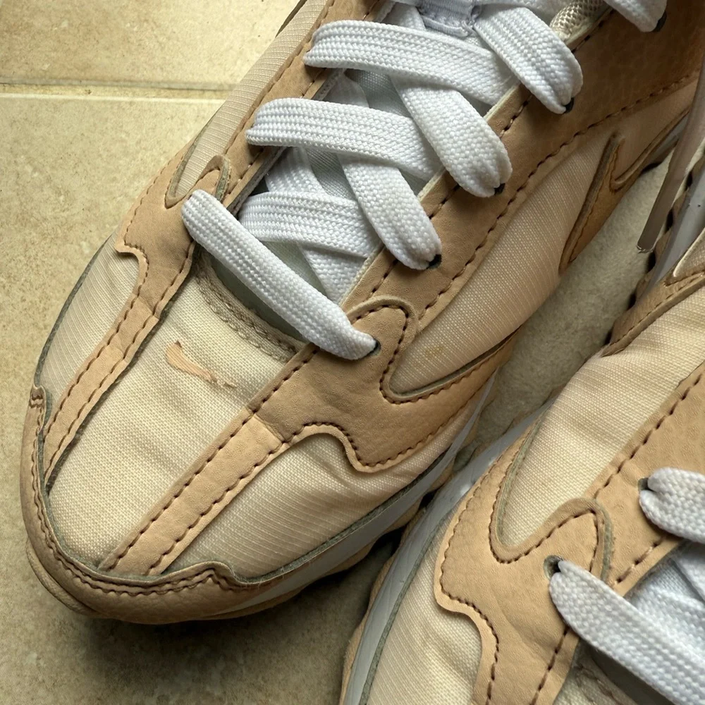 Nike Air Max Dawn - Picture 2 of 8